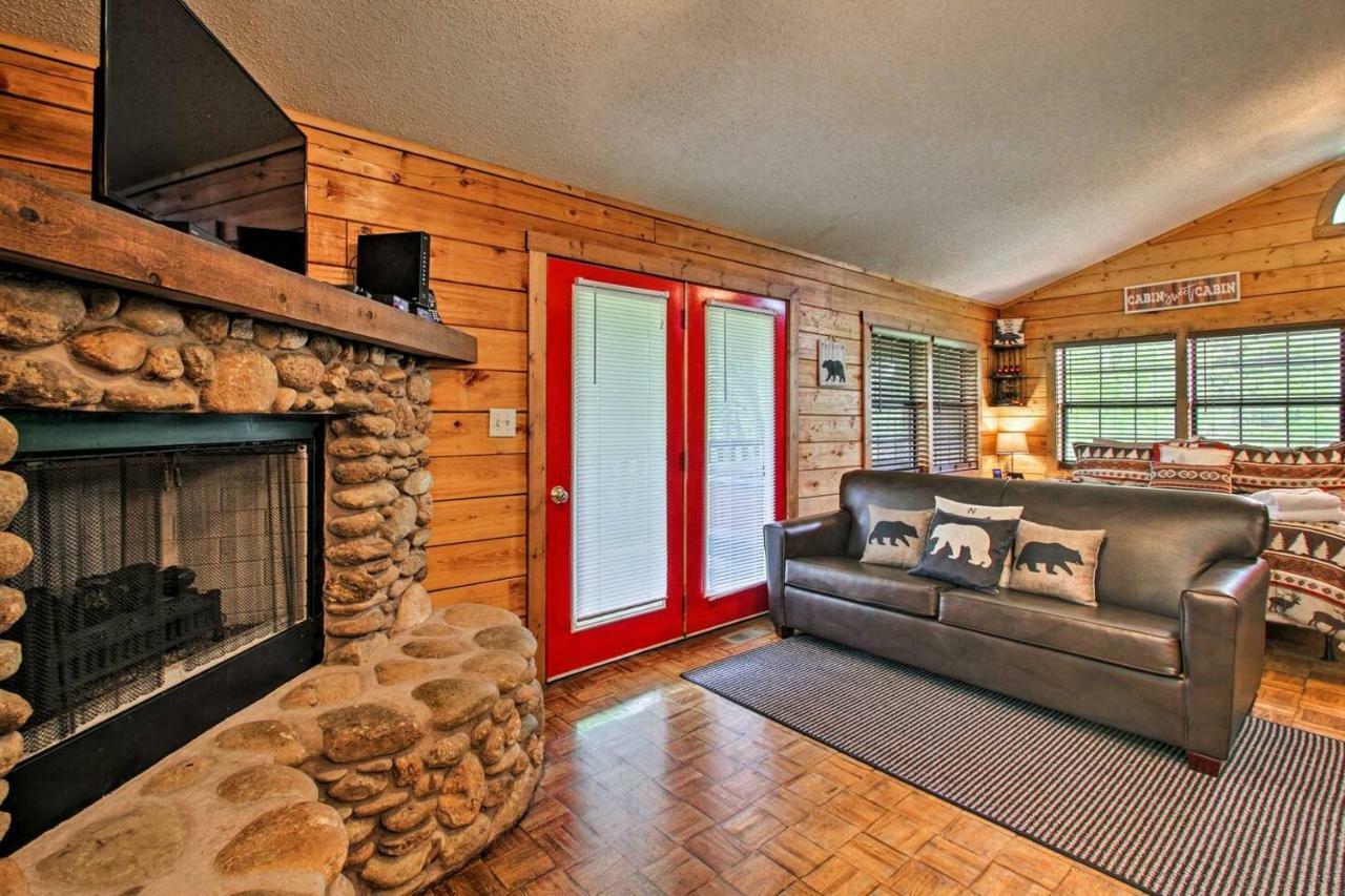 River Rush- Cozy Riverfront Cabin 5 Mi To Pigeon Forge Sevierville Exterior photo