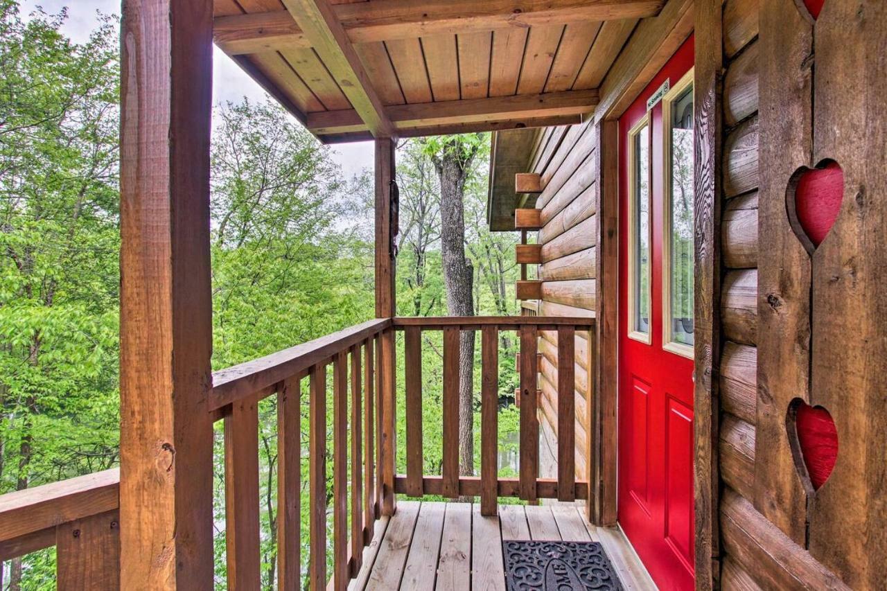 River Rush- Cozy Riverfront Cabin 5 Mi To Pigeon Forge Sevierville Exterior photo