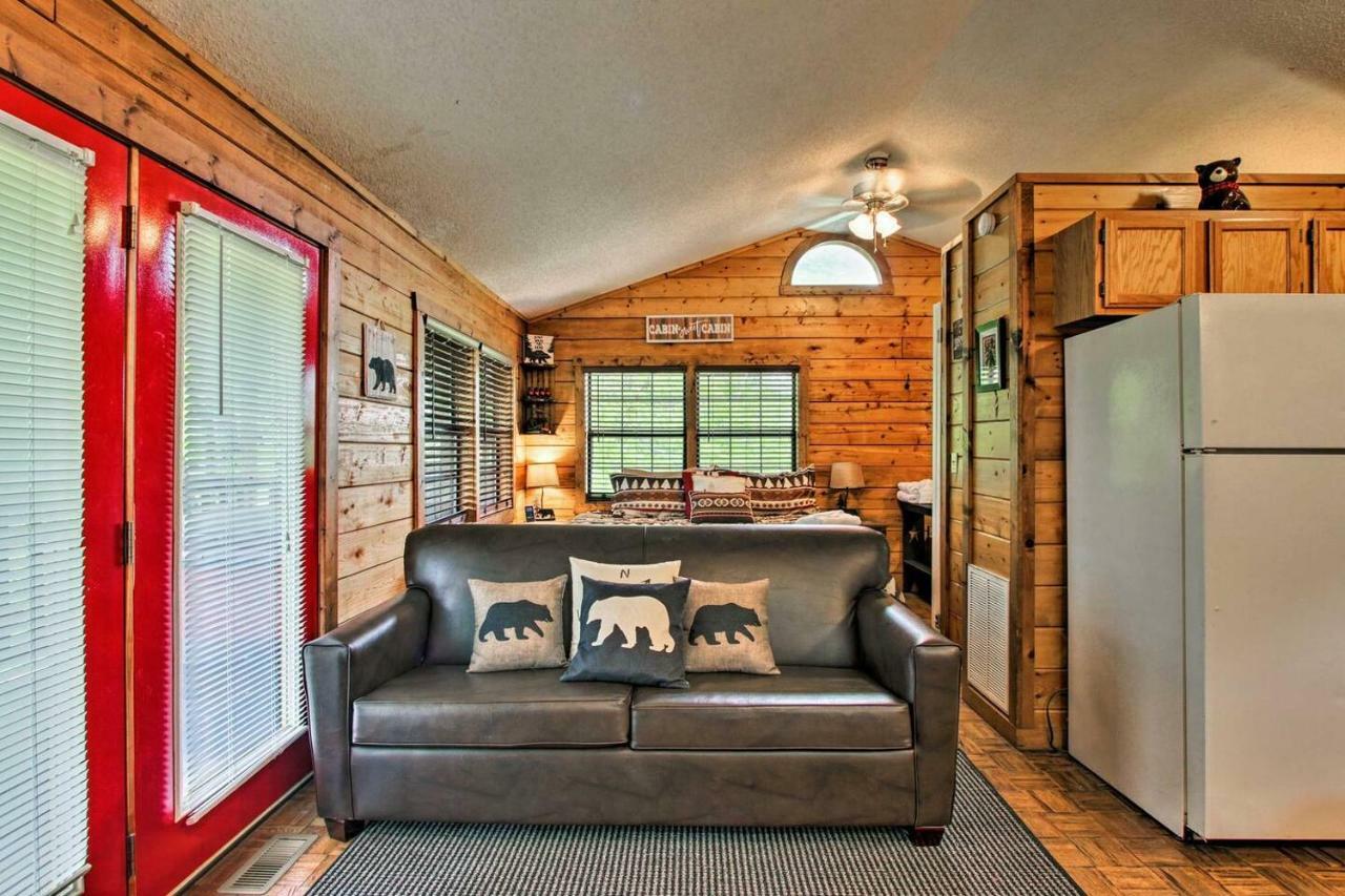 River Rush- Cozy Riverfront Cabin 5 Mi To Pigeon Forge Sevierville Exterior photo